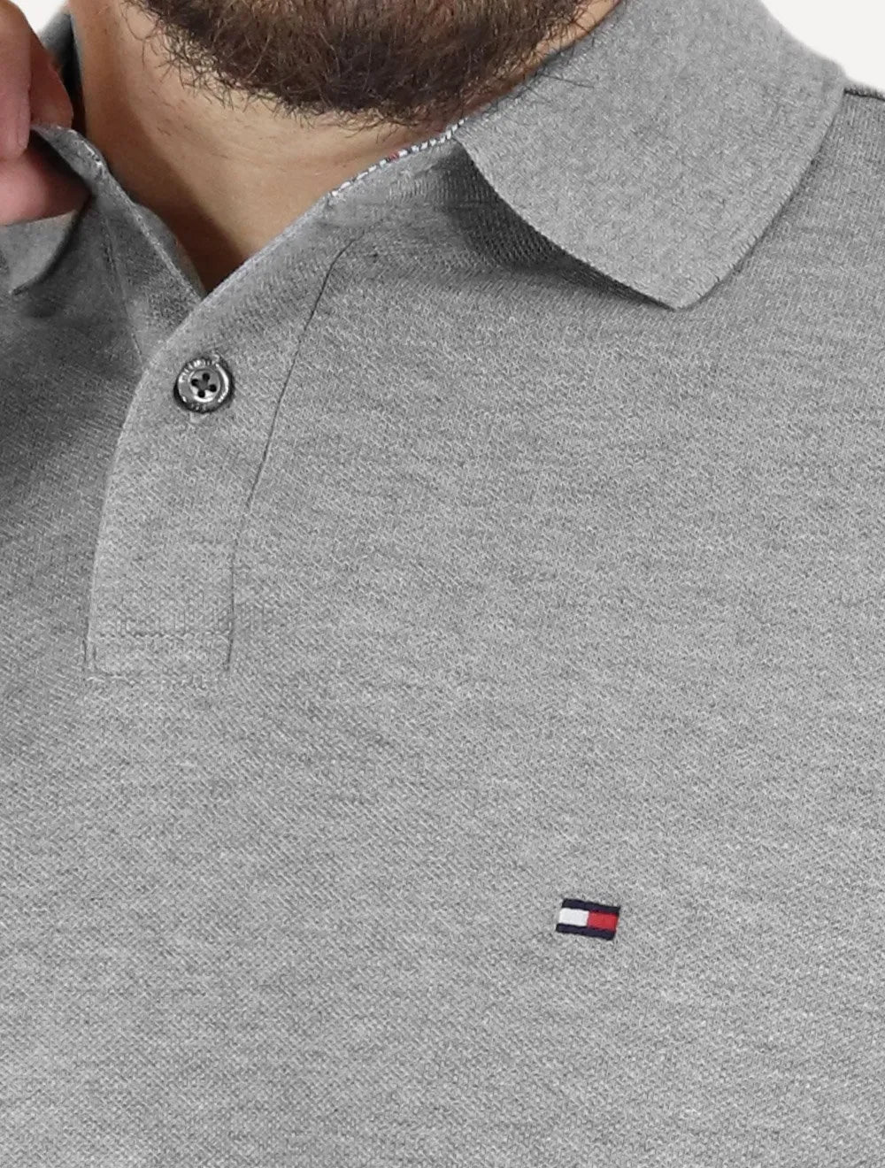 Polo Tommy Hilfiger Masculina Regular Piquet 1985 Taupe Cinza Médio