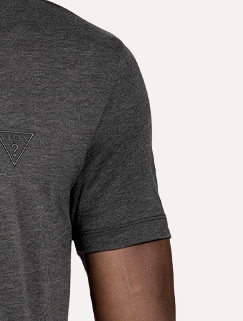 Camiseta Guess Masculina Bordado Peito Cinza Escuro