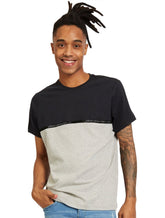 Camiseta Aeropostale Masculina Colorblock Chest Tape Preta/Cinza Mescla