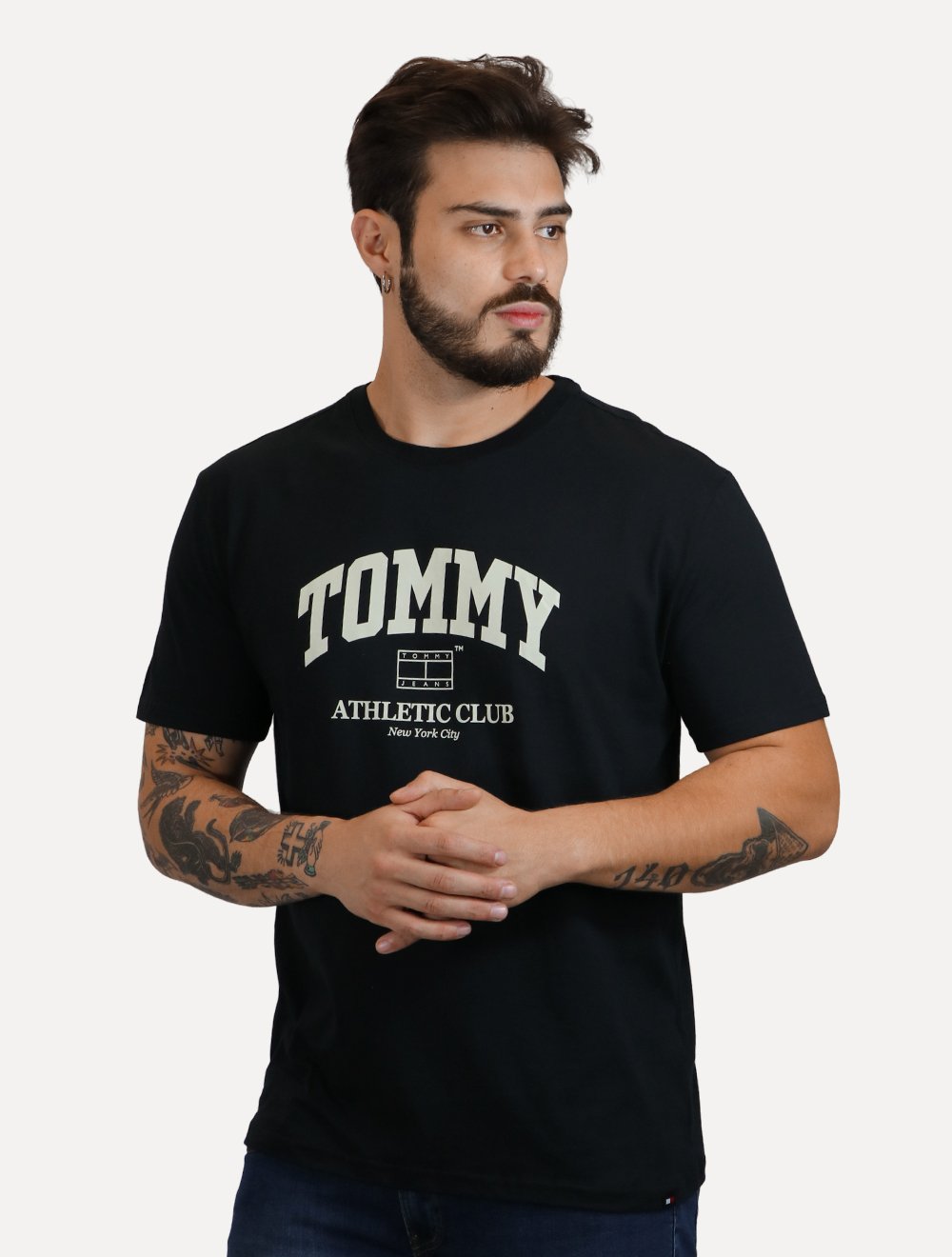 Camiseta Tommy Jeans Masculina Regular Athletic Club Preta