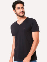 Camiseta Tommy Hilfiger Masculina Essential V-Neck Preta