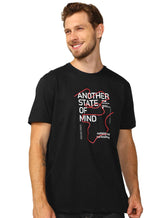 Camiseta Forum Masculina Another State Preta