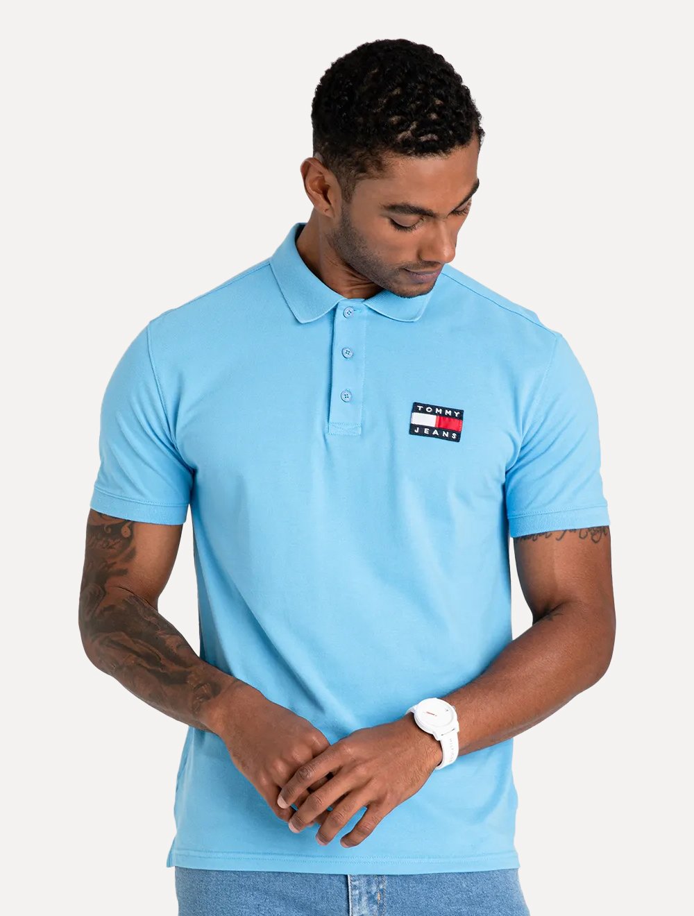 Polo Tommy Jeans Masculina Regular Classic Flag Badge Azul Celeste