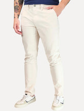 Calça Dudalina Masculina Sarja Slim Faca Color Cáqui Claro