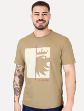 Camiseta Von der Volke Masculina Origineel Bloc Lion Cáqui