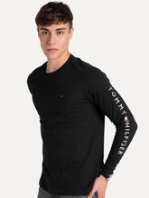 Camiseta Tommy Hilfiger Masculina Manga Longa Essential Sleeve Preta