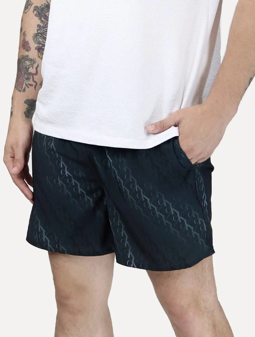 Short Calvin Klein Swimwear Masculino D'Água Elástico Monogram Preto