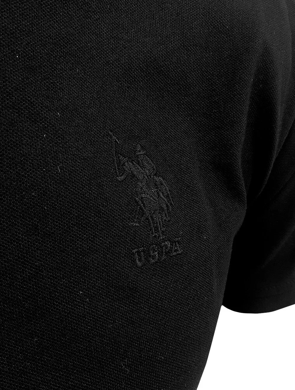 Polo U.S. Polo Assn Masculina Piquet Authentic Black Logo Preta