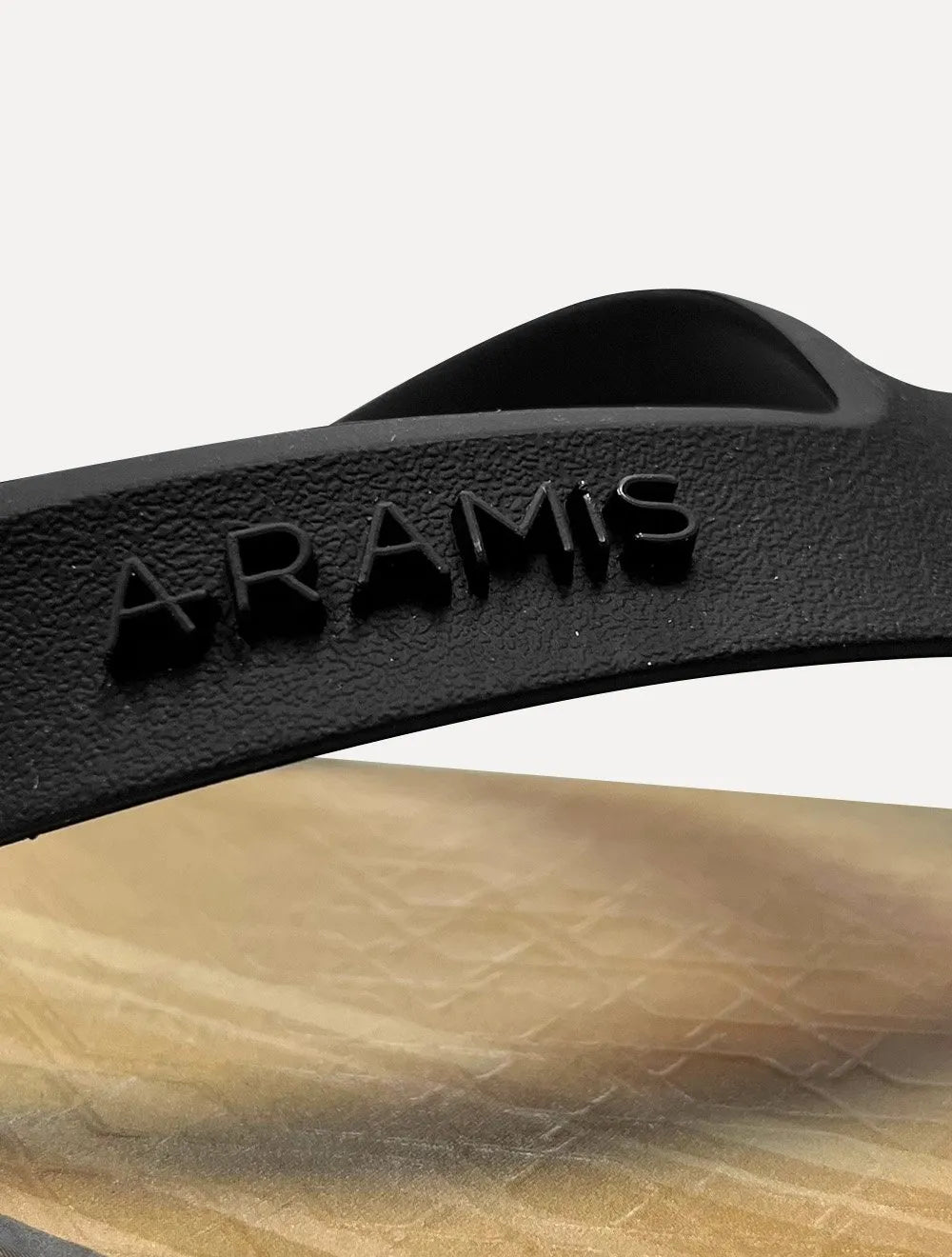 Chinelo Aramis Masculino ARM1143 Sand Line Caramelo