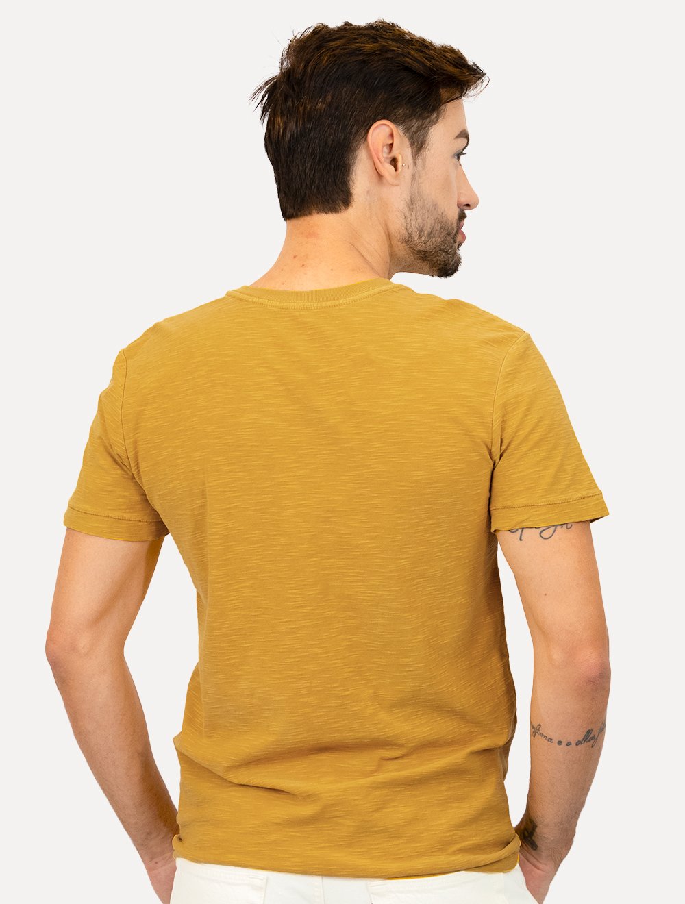 Camiseta Osklen Masculina Slim Rough UKI Calçadão Amarela
