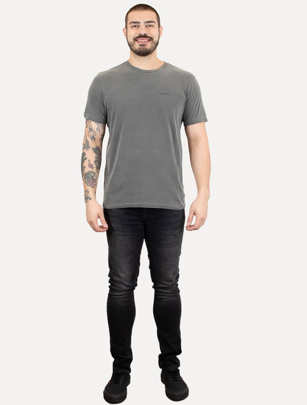 Camiseta Calvin Klein Jeans Masculina Skied Back Frame Chumbo