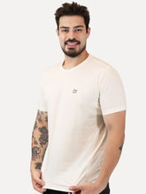 Camiseta King & Joe Masculina Basic Script Peito Off White