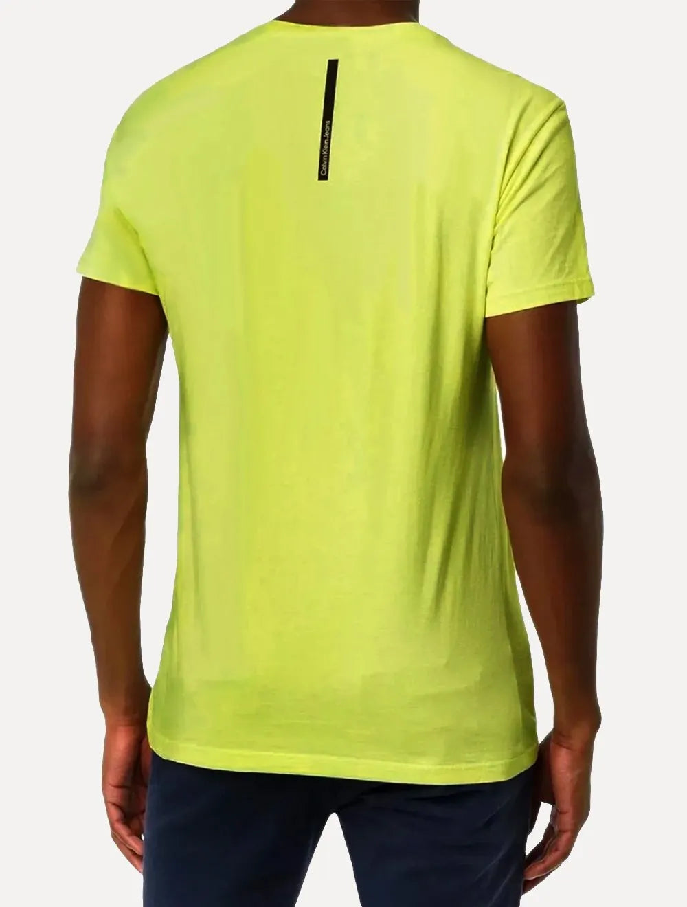 Camiseta Calvin Klein Jeans Regular Never Give Up Amarelo Claro