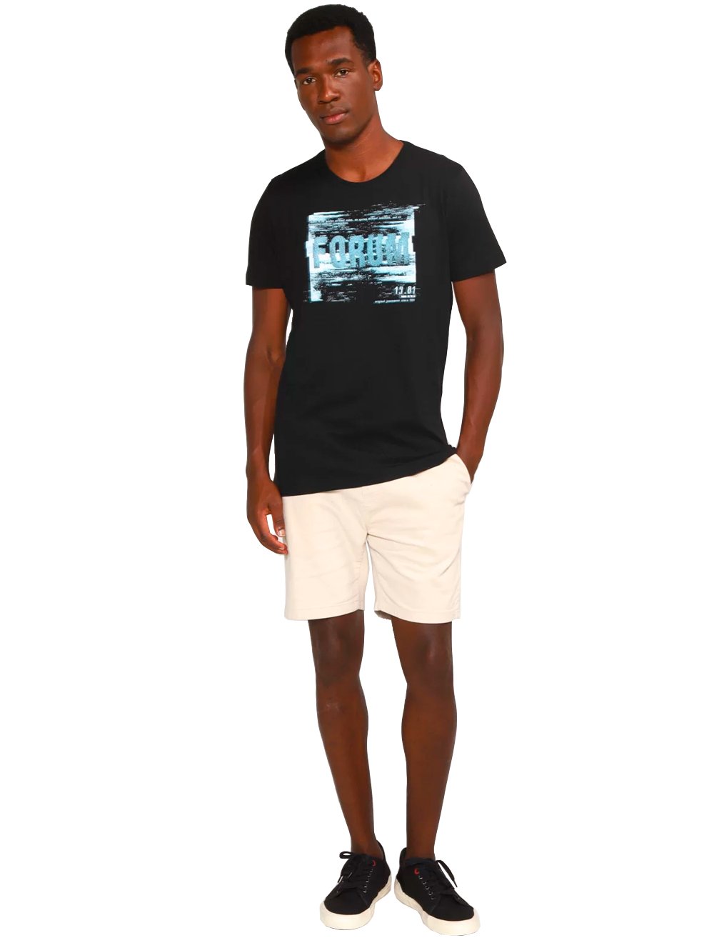 Camiseta Forum Masculina Logo Glitch Preta