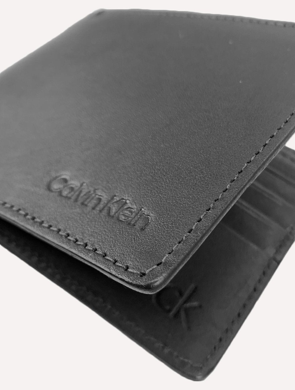 Carteira Calvin Klein Couro Horizontal Logo Floater Preta