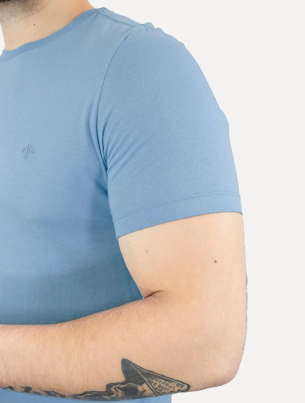 Camiseta Dudalina Masculina Essentials Modal Logo Azul Claro