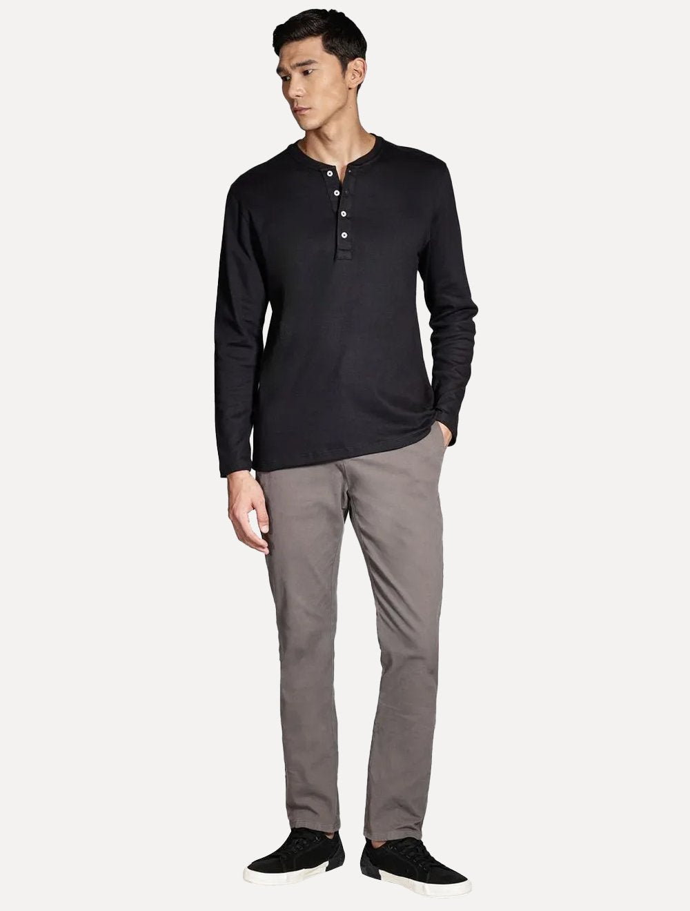 Camiseta Aramis Masculina Manga Longa Gola Portuguesa Suedine Preta