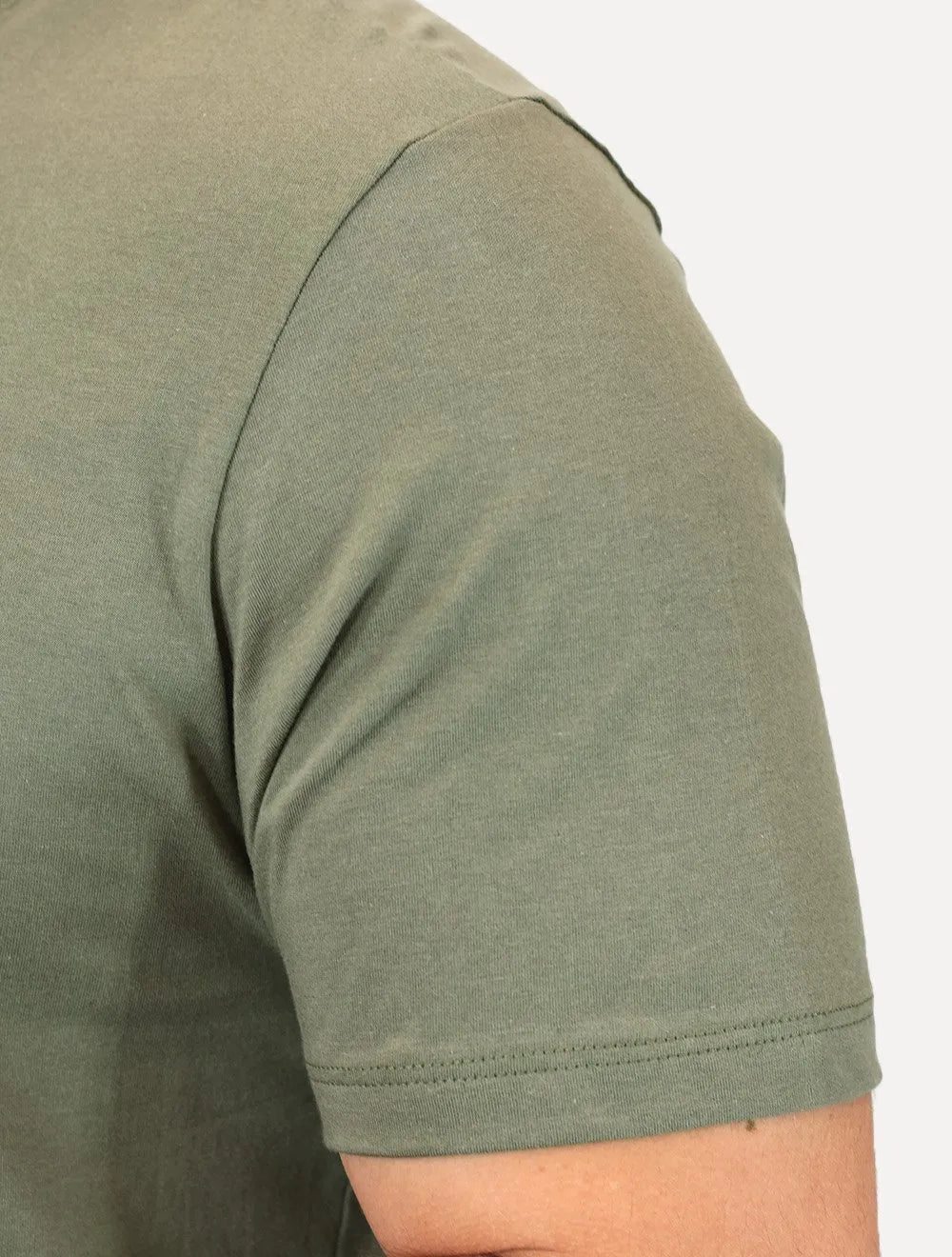 Camiseta Tommy Jeans Masculina Regular Jersey C-Neck Flag Verde Militar