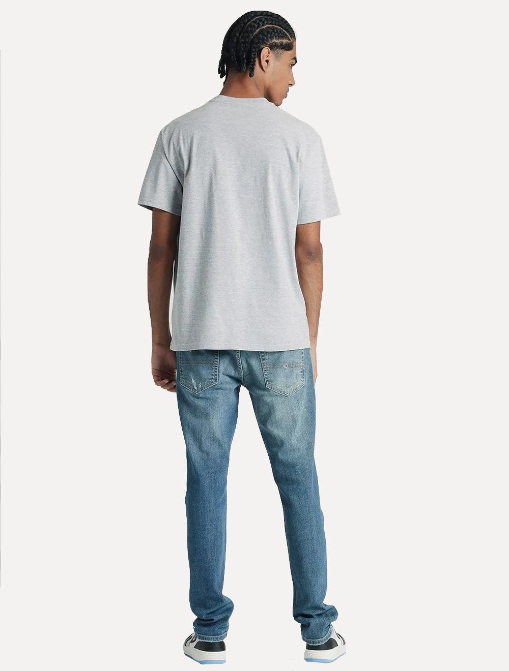 Camiseta Tommy Jeans Masculina Regular Classic Smal Flag Cinza Mescla