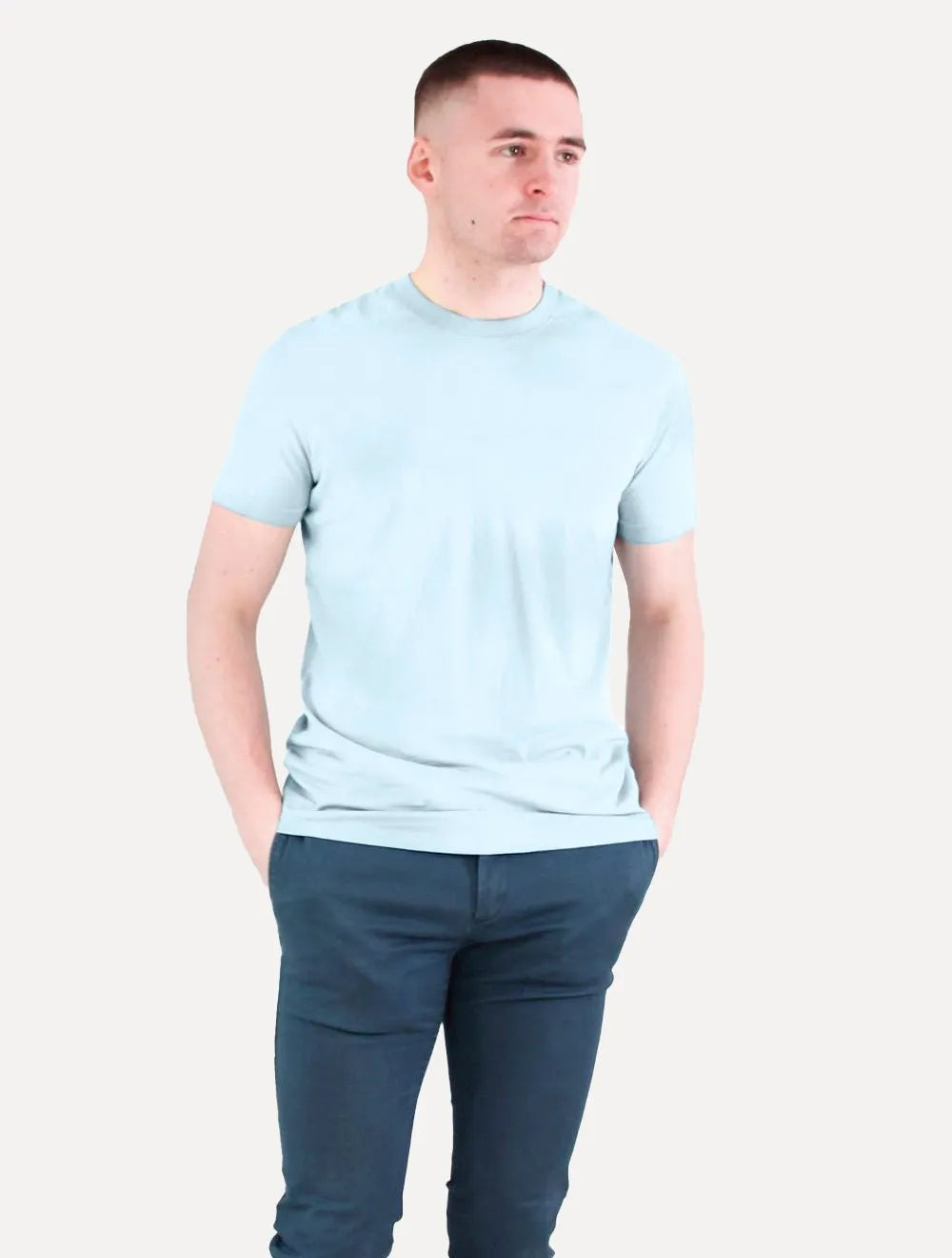 Camiseta Levis Masculina Lisa Azul Claro