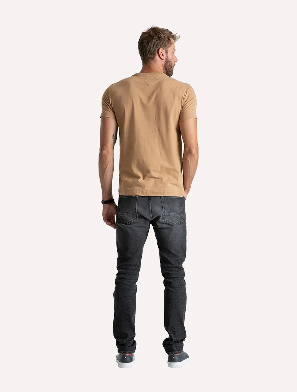 Camiseta Tommy Hilfiger Masculina Core Logo Tee Cáqui