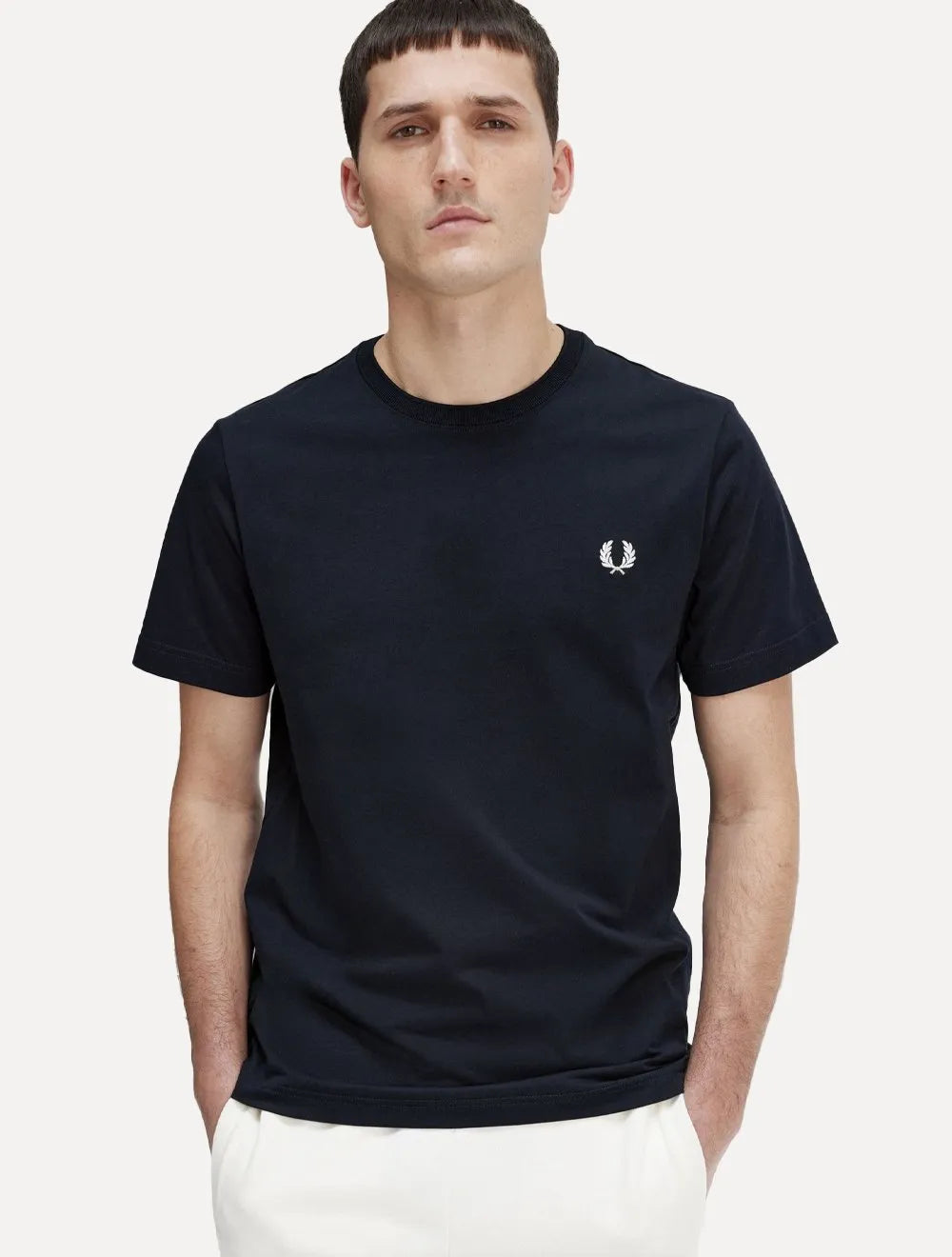 Camiseta Fred Perry Masculina Regular Crewneck Logo Azul Marinho