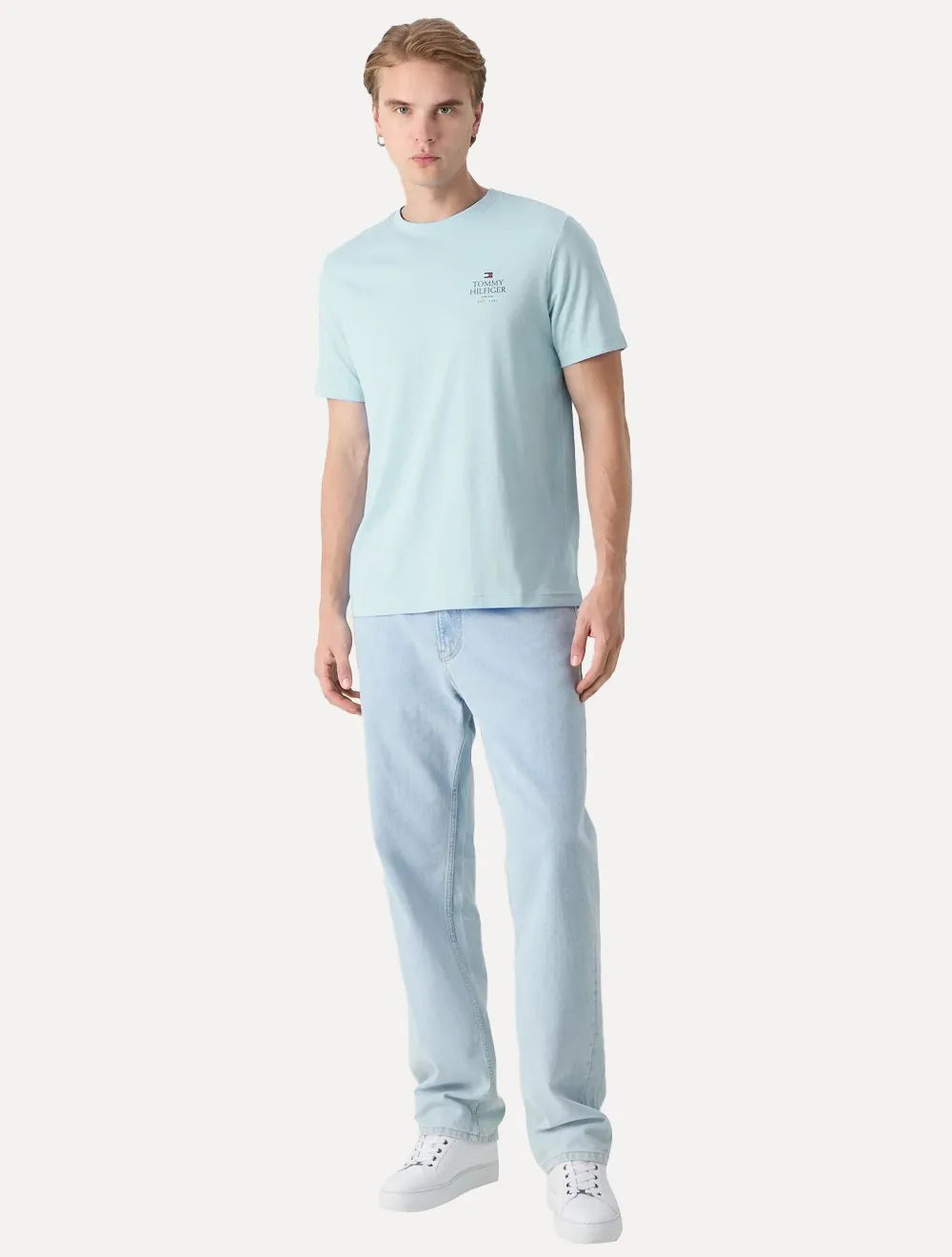 Camiseta Tommy Hilfiger Masculina Stack Brand Love Azul Claro