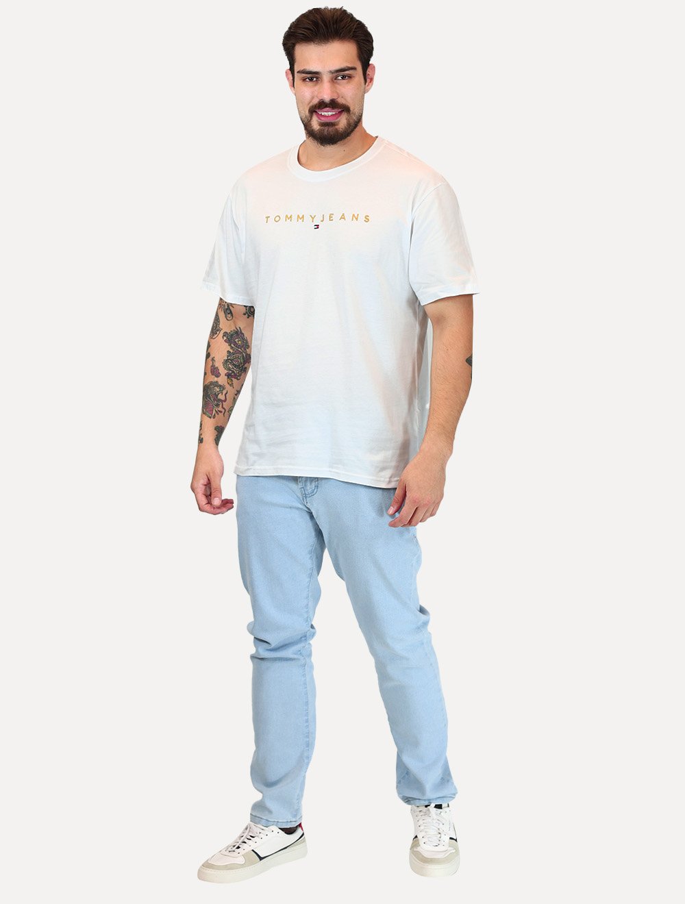 Camiseta Tommy Jeans Masculina Core Linear Gold Logo Branca