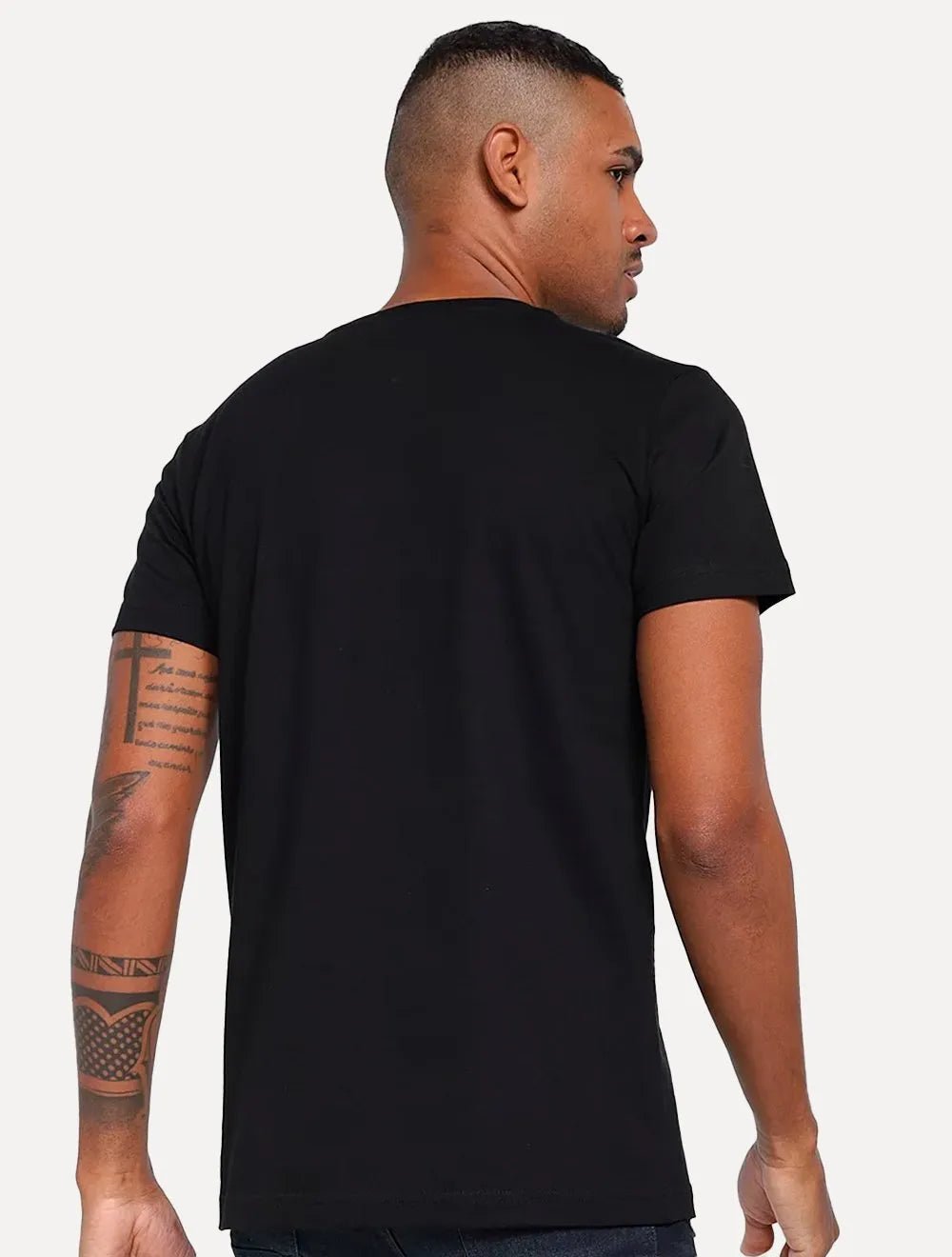 Camiseta Tommy Hilfiger Masculina Brand Love Small Logo Preta