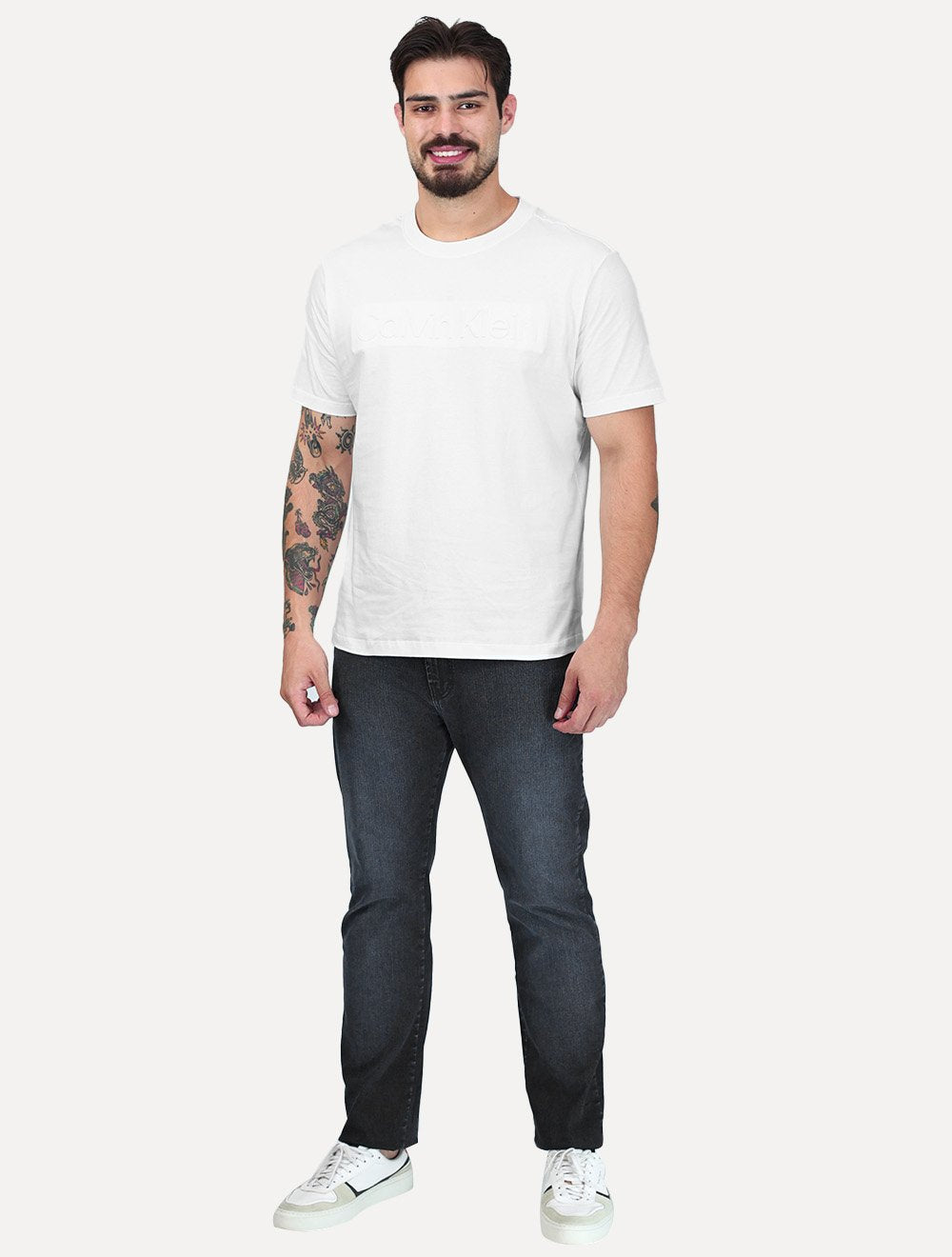 Camiseta Calvin Klein Masculina Flame Front Logo Branca
