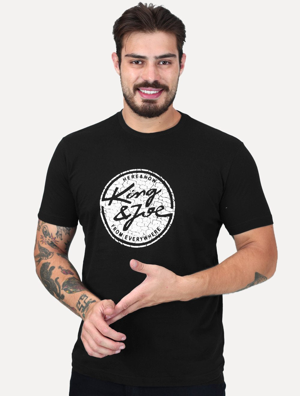 Camiseta King & Joe Masculina Circle Cracked Preto