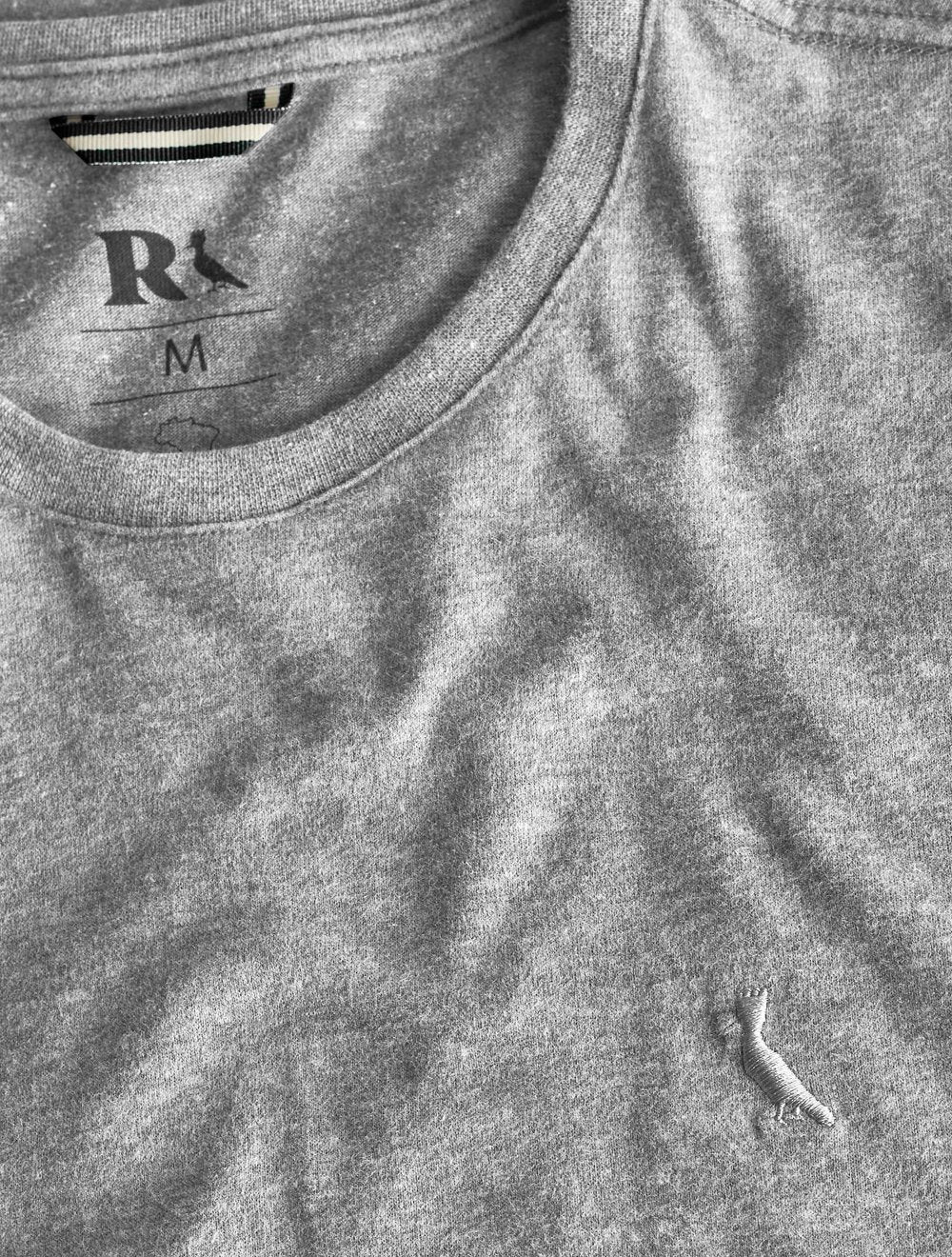 Camiseta Reserva Masculina Regular Mescla Touch Cinza Escuro