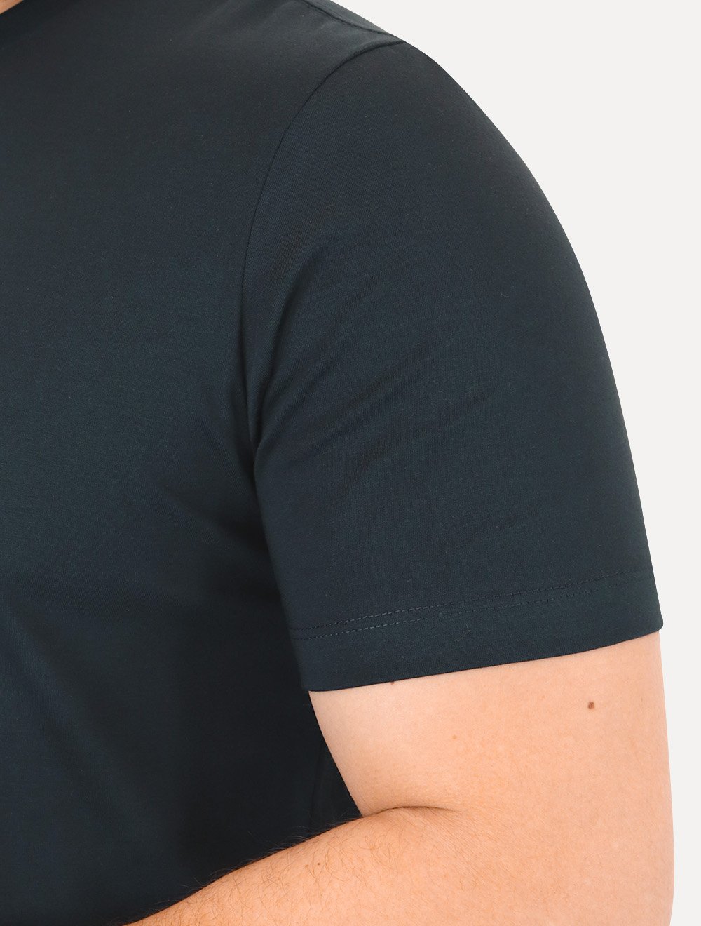 Camiseta Calvin Klein Jeans Masculina Egyptian Cotton Rubber Patch Azul Marinho
