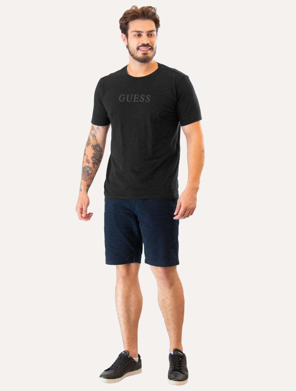 Camiseta Guess Masculina Grey Silk Logo Preta