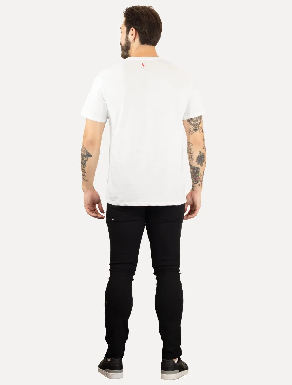 Camiseta Reserva Masculina Gota Pica-Pau Bordado Branca