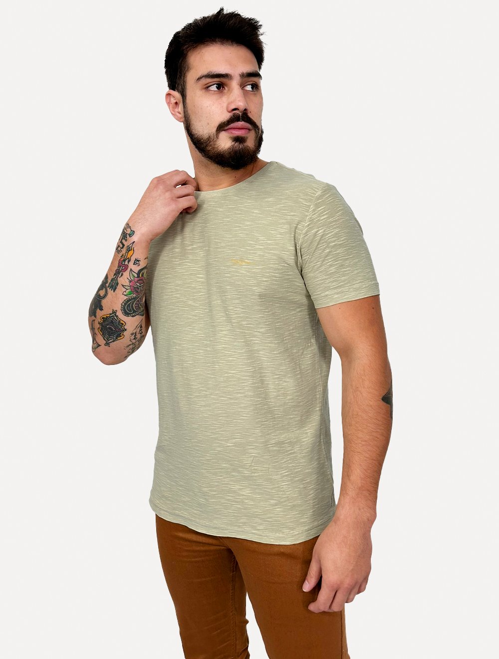 Camiseta King & Joe Masculina Slim Estonada Flamê Flor Cáqui