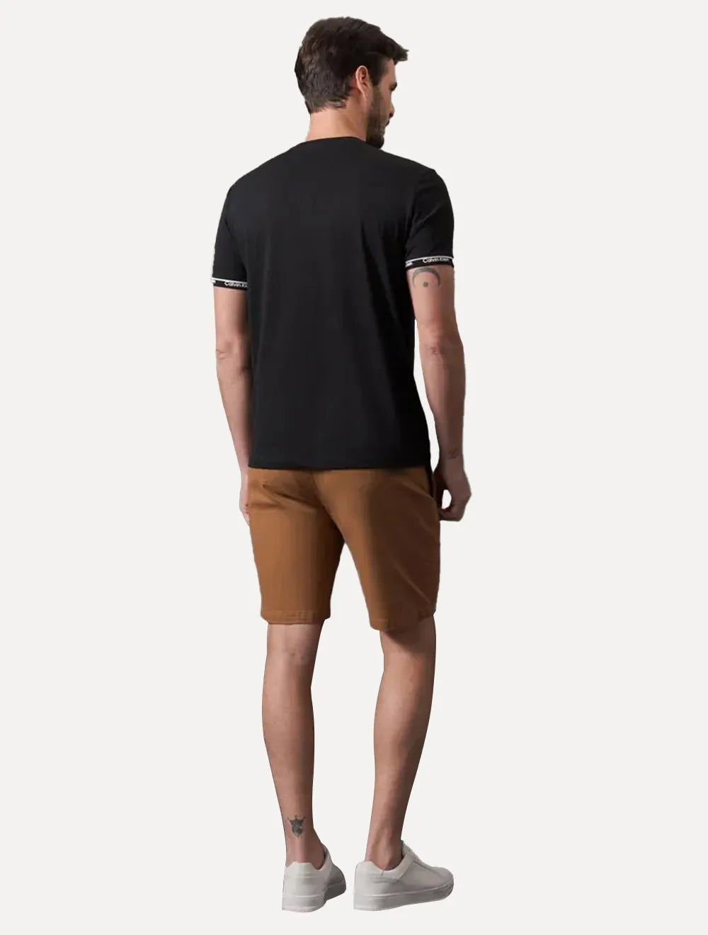 Camiseta Calvin Klein Masculina Punho Logo Preta