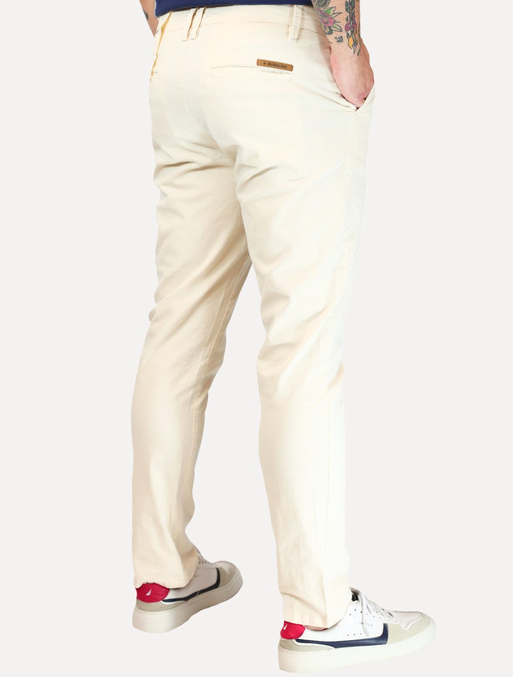 Calça Dudalina Masculina Sarja Slim Faca Color Cáqui Claro