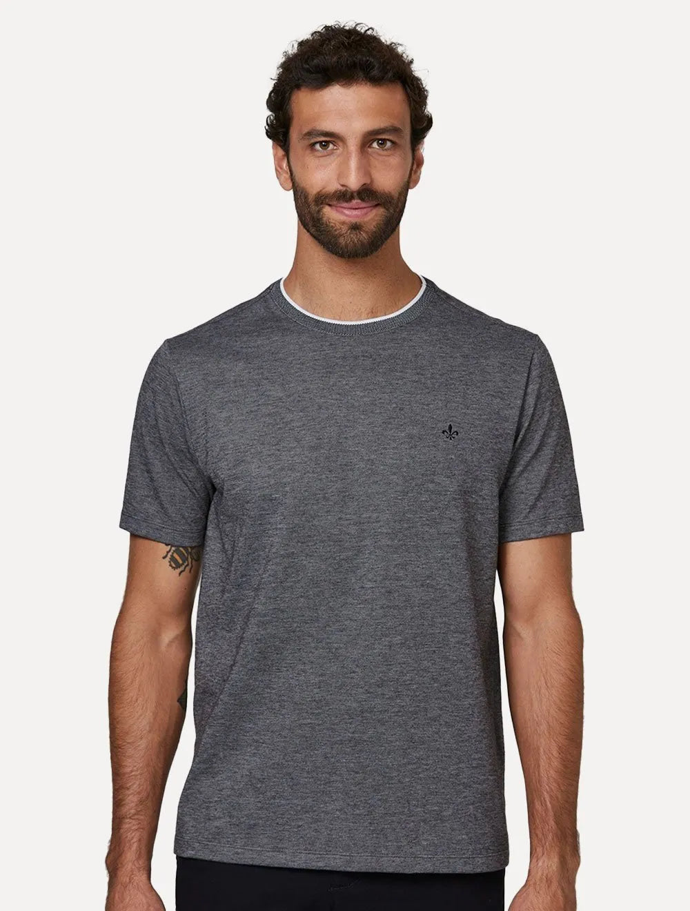 Camiseta Dudalina Masculina Regular Binada Friso Cinza Médio