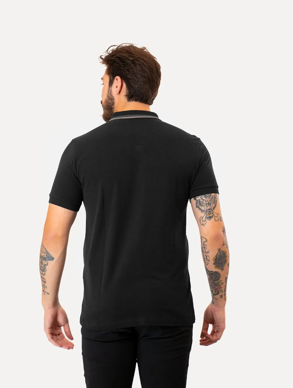 Polo Guess Masculina Piquet Friso Bordado Cursivo Preta