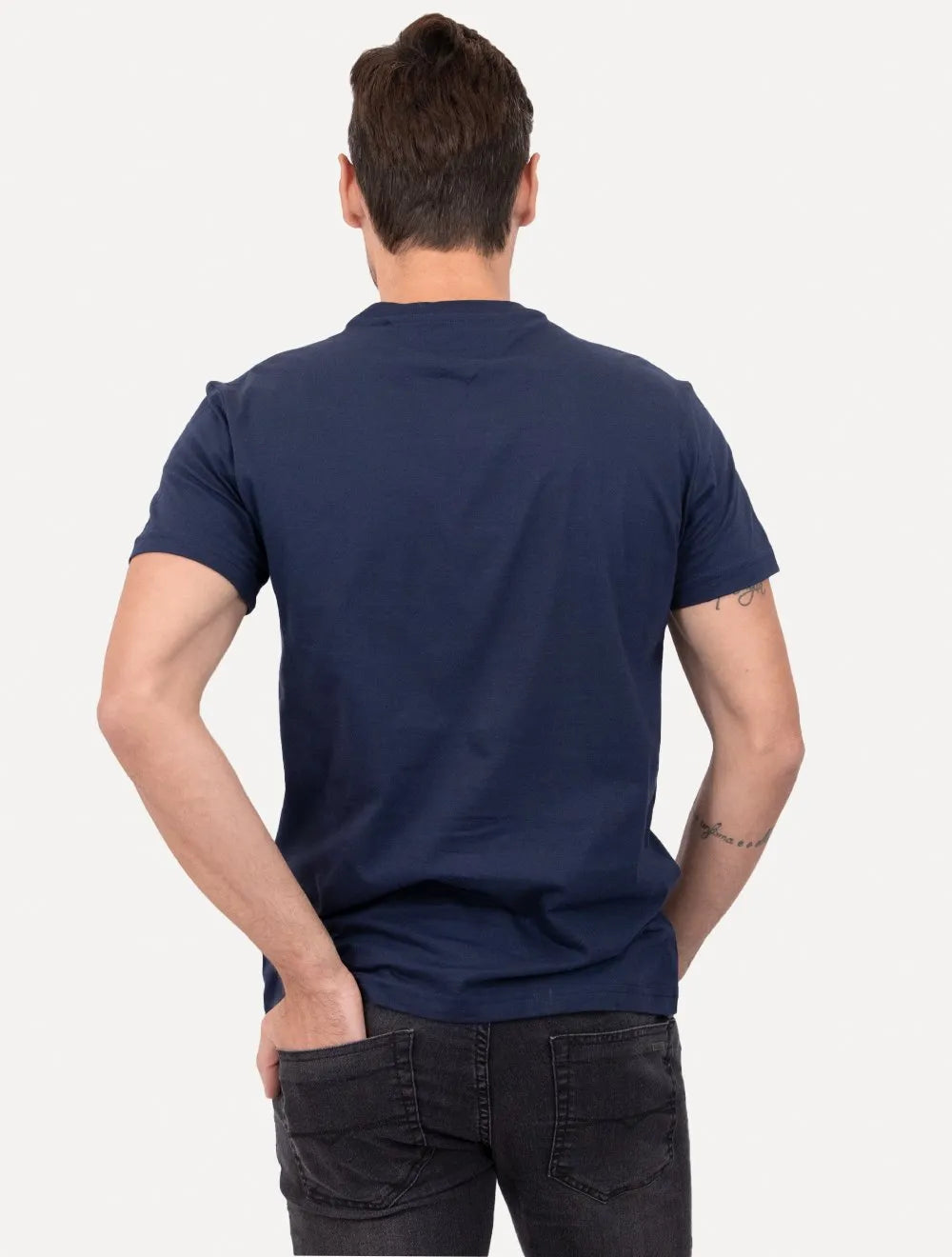 Camiseta Tommy Hilfiger Masculina Big Logo Est.1985 Azul Marinho