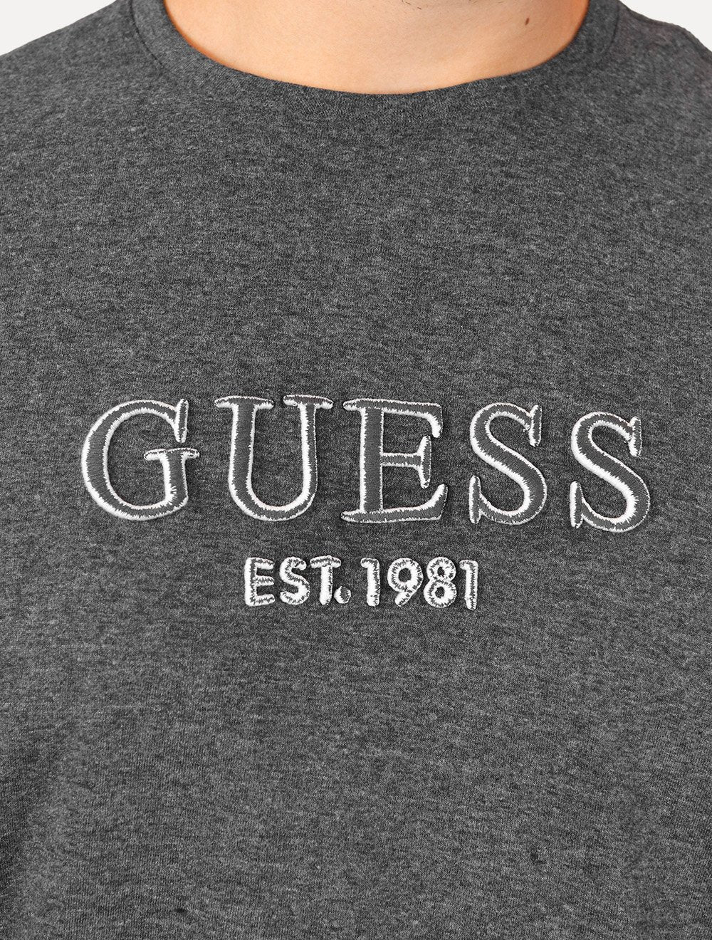 Camiseta Guess Masculina Bordado Peito Logo 1981 Cinza