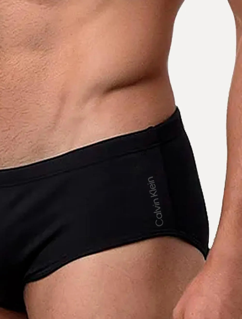 Sunga Calvin Klein Swimwear Vertical Dark Logo Pequeno Preta