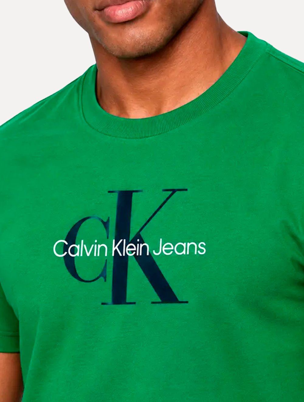 Camiseta Calvin Klein Jeans Masculina New Re Issue Frontal Logo Verde