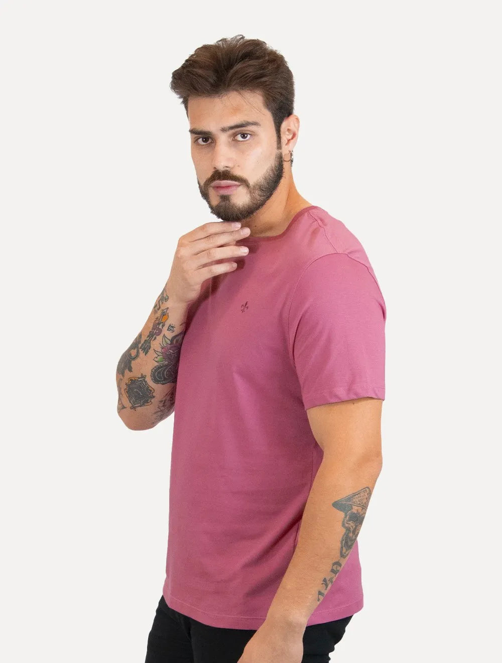 Camiseta Dudalina Masculina Essentials Modal Logo Rosa Médio