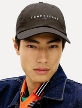 Boné Tommy Jeans Masculino Linear Logo Marrom