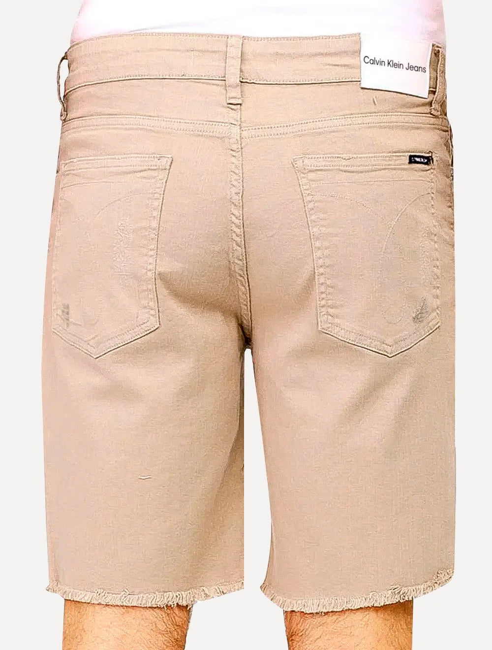 Bermuda Calvin Klein Jeans Destroyed Label Cáqui Claro