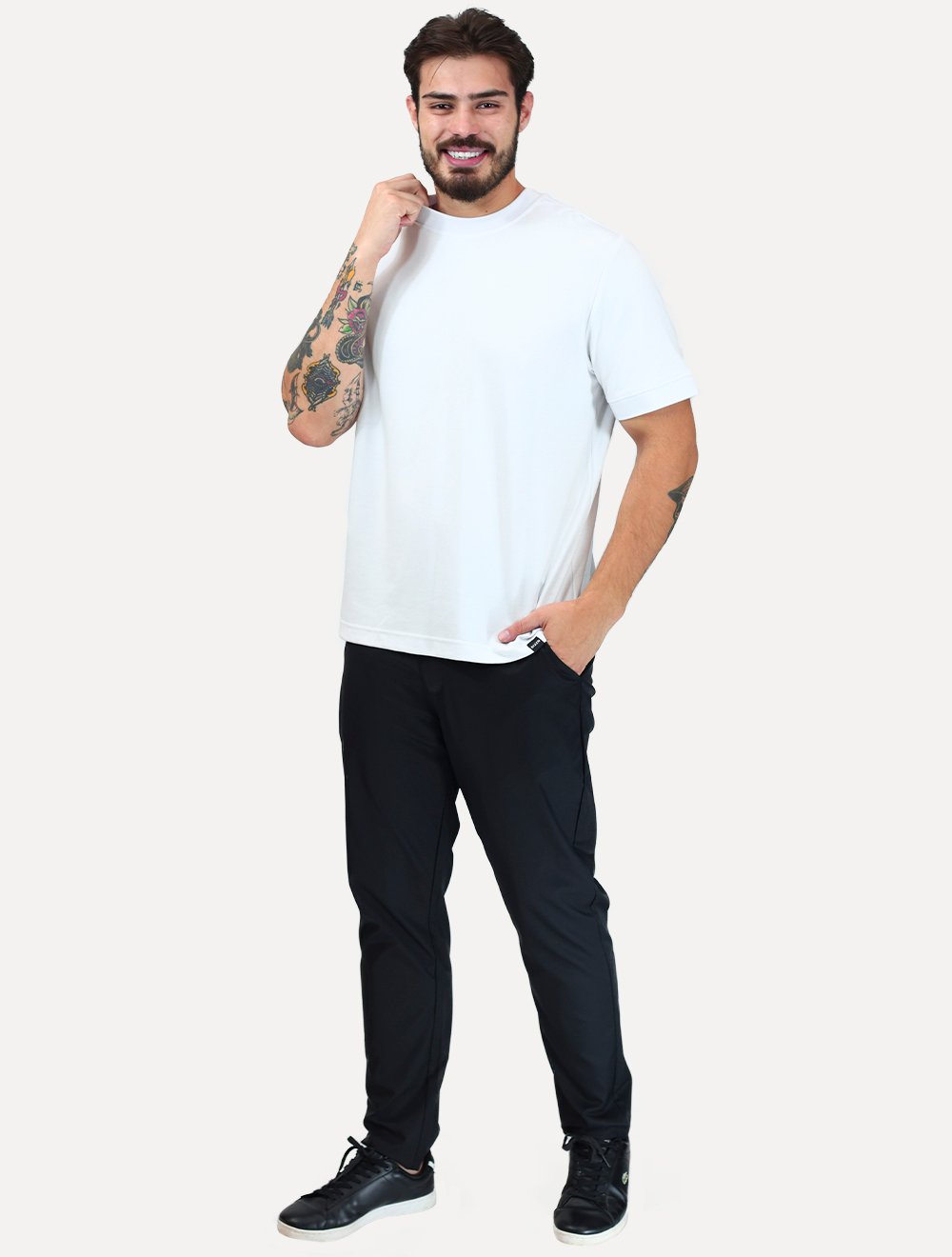Camiseta Dixen Over Recorte Estruturado na Manga Branca