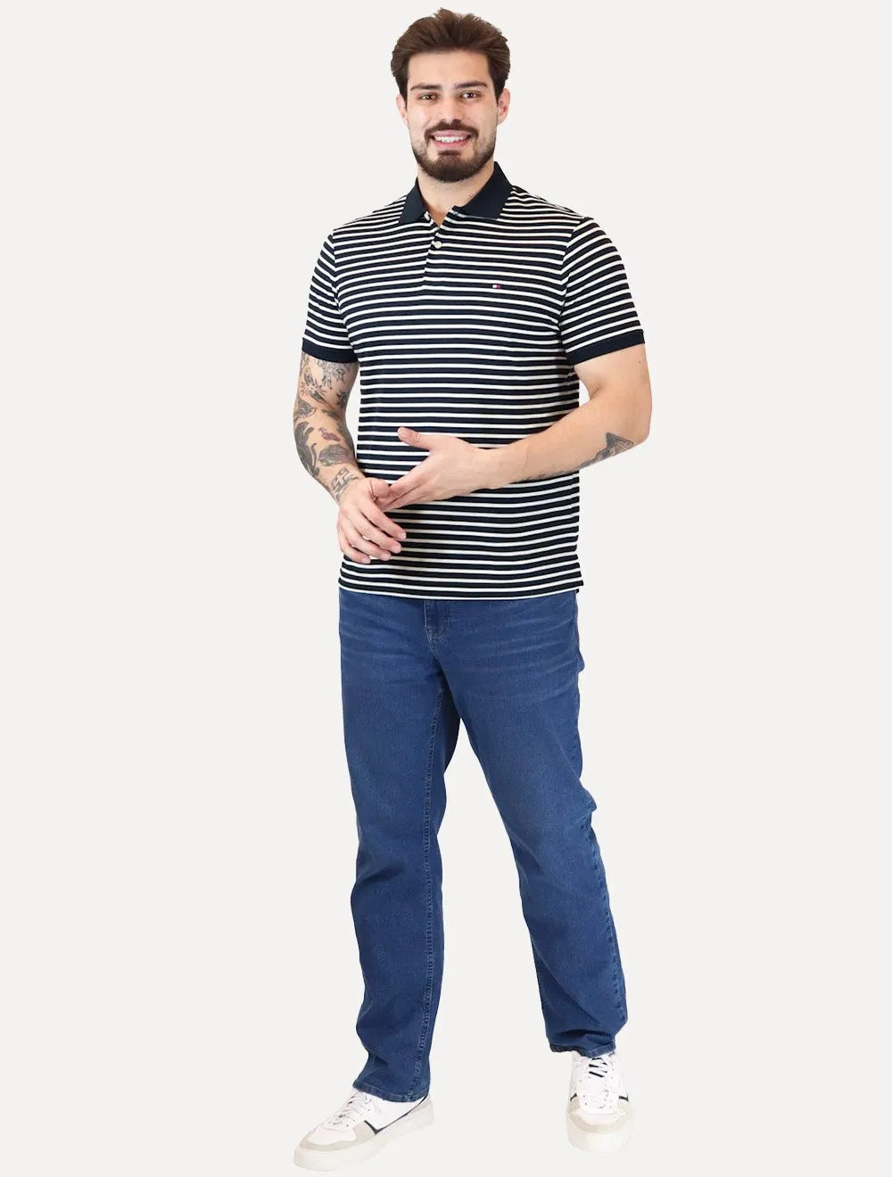 Polo Tommy Hilfiger Masculina Malha Liquid Cotton Regular Fit Listrada Azul Marinho Off White