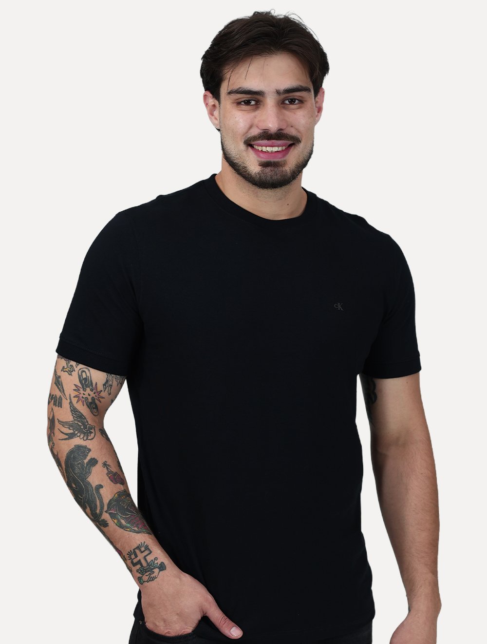 Camiseta Calvin Klein Jeans Masculina Malhão CK Logo Preto
